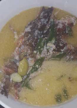 Ikan asap masak santan