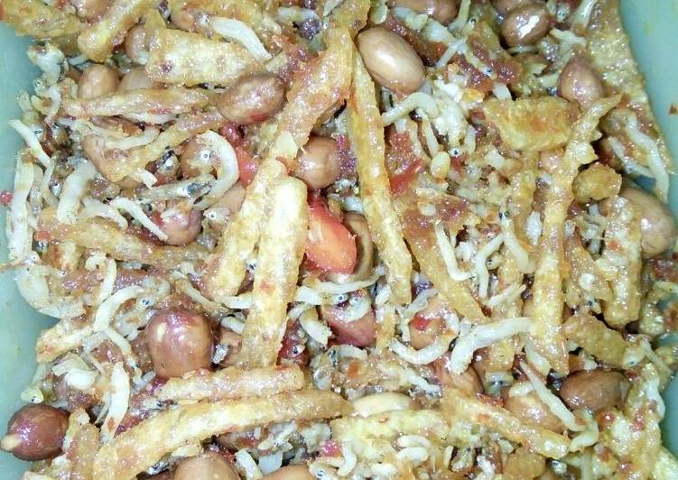 Resep Sambel teri kacang kentang kriuk Karya Erliza Rizky Hasibuan