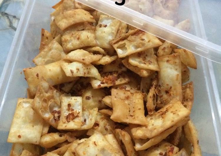 gambar untuk resep makanan Kripik Kulit Pangsit Boncabe