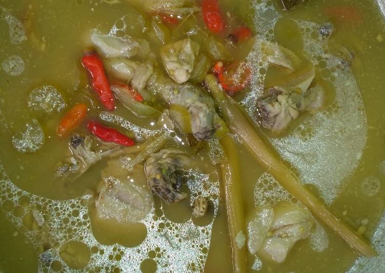 Resep Garang Ayam Asem Kuah Bening pedas endesss
