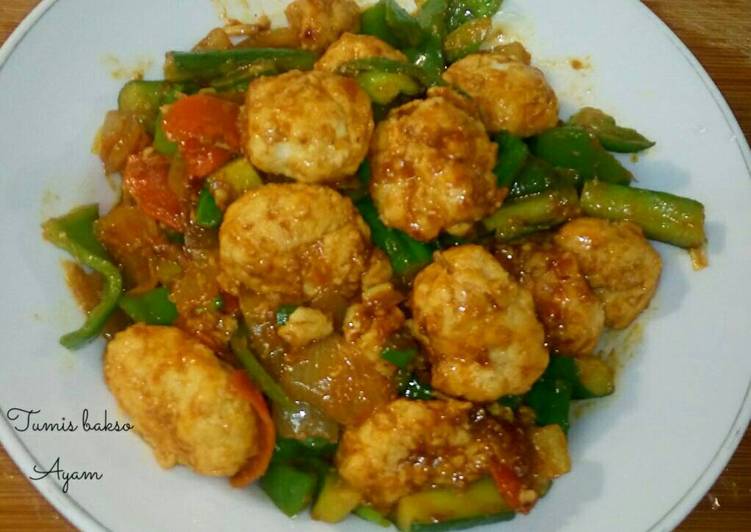 resep makanan Tumis bakso Ayam asam manis