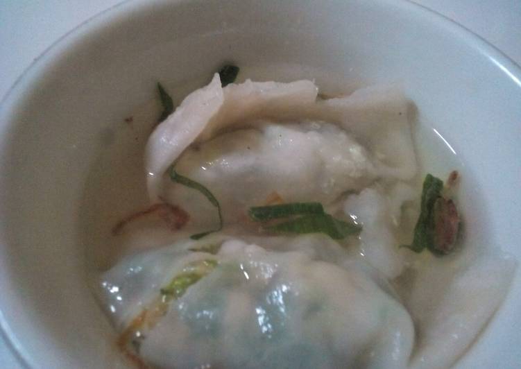 resep lengkap untuk Sup Dumpling Udang