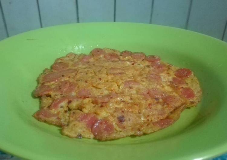 cara membuat Telur Goreng Sosis Pedas