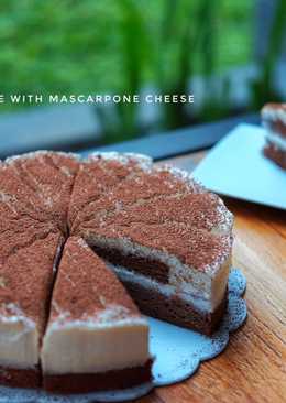 Tiramisu cake with mascarpone cheese