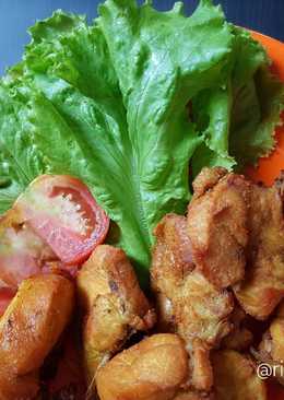 9. Ayam Goreng Kemiri Enak