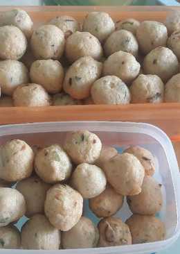 Pempek bulat (adaan)