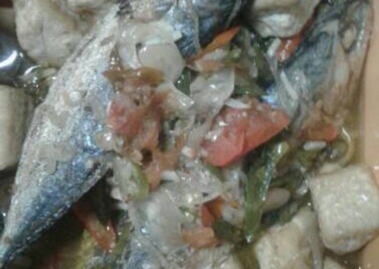 resep makanan Kembung rebus cabe hijau