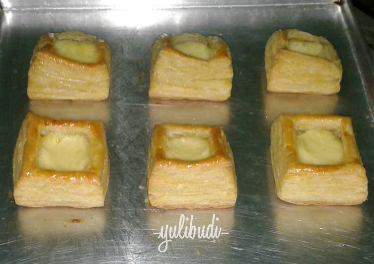 bahan dan cara membuat Puff Pastry Mozzarella