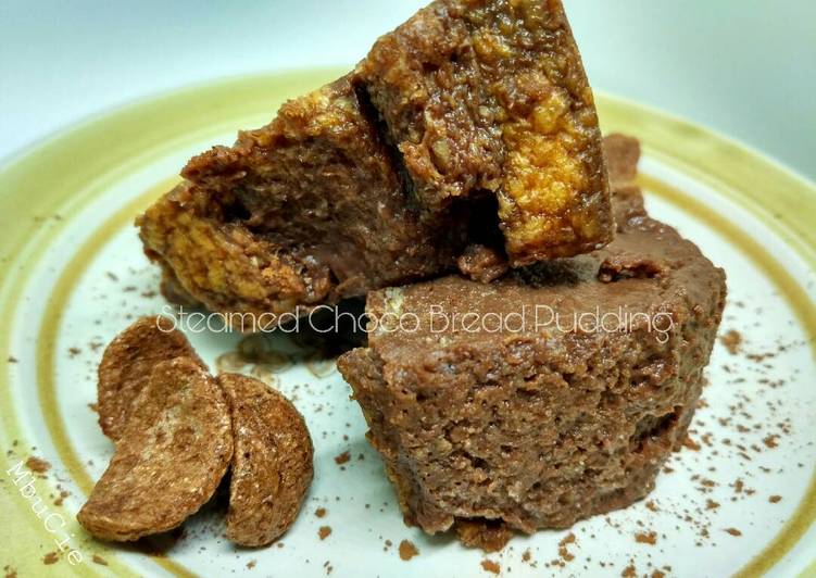 bahan dan cara membuat Steamed Choco Bread Pudding (Puding Roti Coklat Kukus)