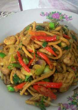 Mie gomak goreng