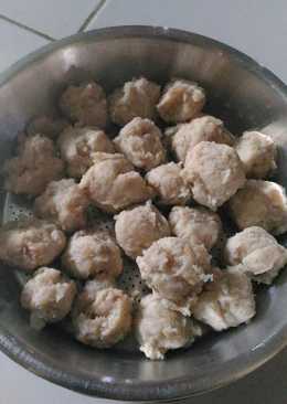 Bakso ayam"Pentol"