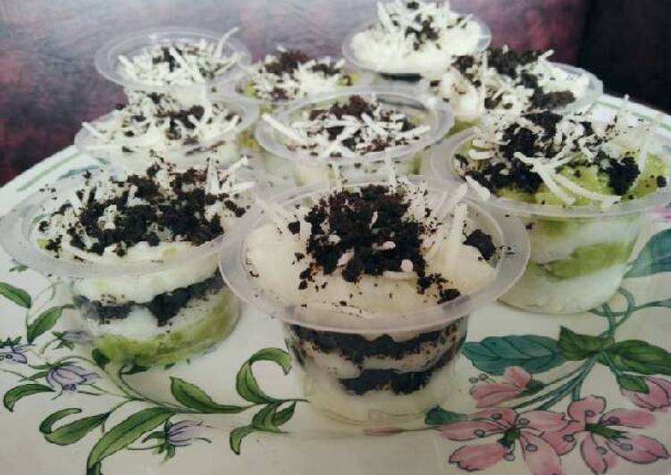 gambar untuk cara membuat Oreo and matcha cheese cake #pradakejunya