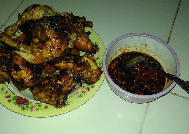 Gambar Ayam Bakar Ungkep - Gambar Hitam HD