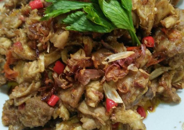 resep lengkap untuk Ayam Suir Rica Kelapa