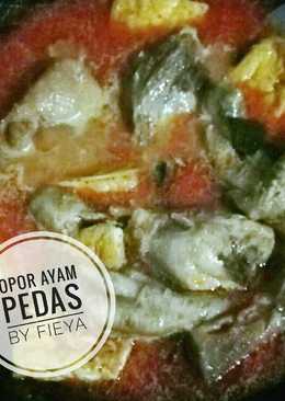 Opor ayam pedas