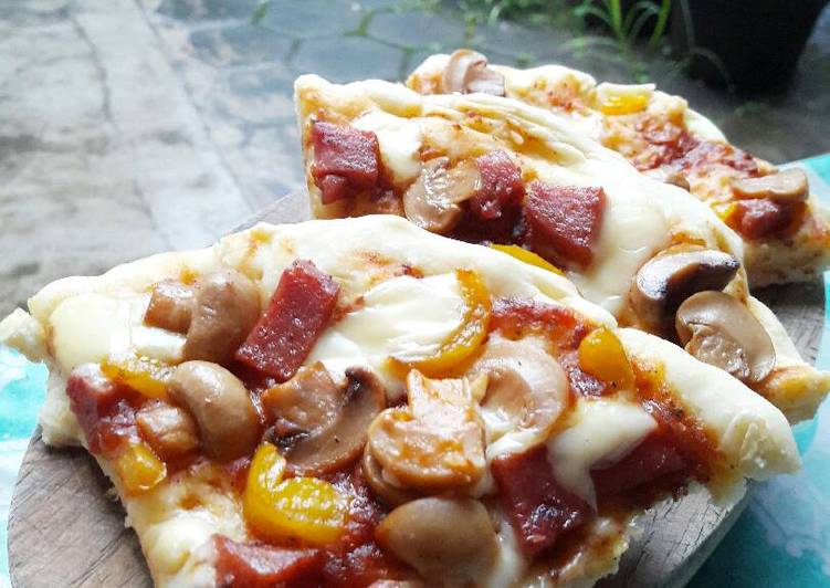 resep lengkap untuk Pizza Homemade