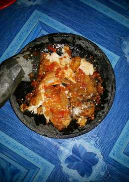 Ayam geprek Ala Dapuer As