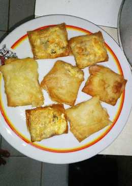 Lumpia goreng isi tahu