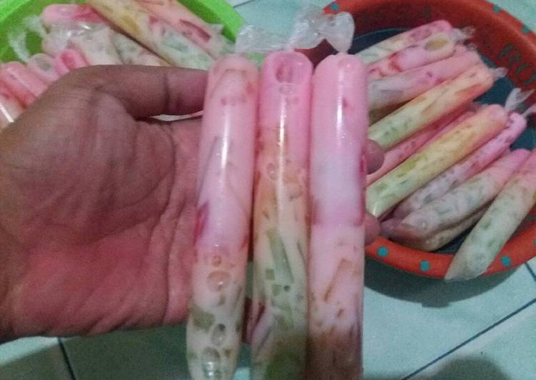  Resep  Es  gogo Es  lilin  susu  jelly ANTI GAGAL oleh Ny 