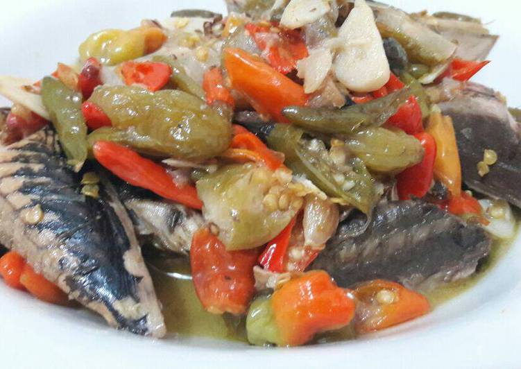 resep lengkap untuk Tongkol cue tumis belimbing