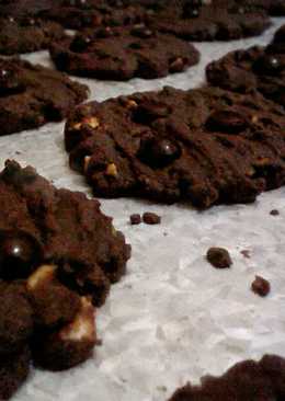 Peanut Chocolate Cookies