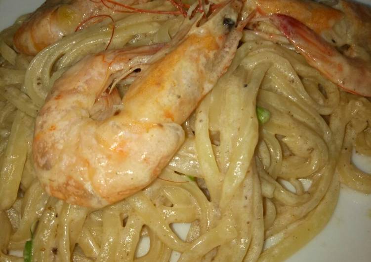 Fettuccine Carbonara Prawn