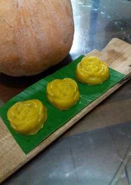 Kue Ku Mawar Labu Kuning