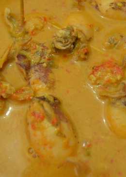 Gulai cumi isi tahu telur pedas banget~ ðŸ™