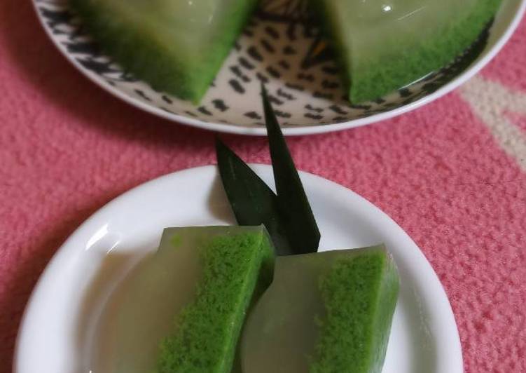  Resep  Puding  Lumut  versi daun  suji  dan pandan oleh Sari 