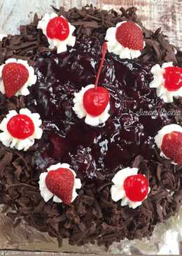 Classic BlackForest Cake (gluten free)