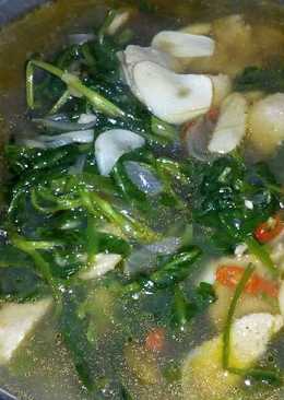 Ca kangkung bakso kuah