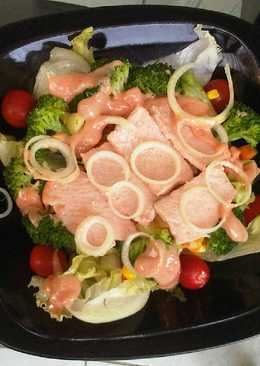 Salmon vegetable salad