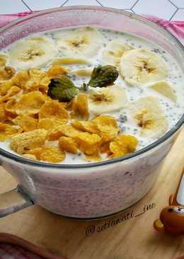 Chia Pudding Banana Cornflakes