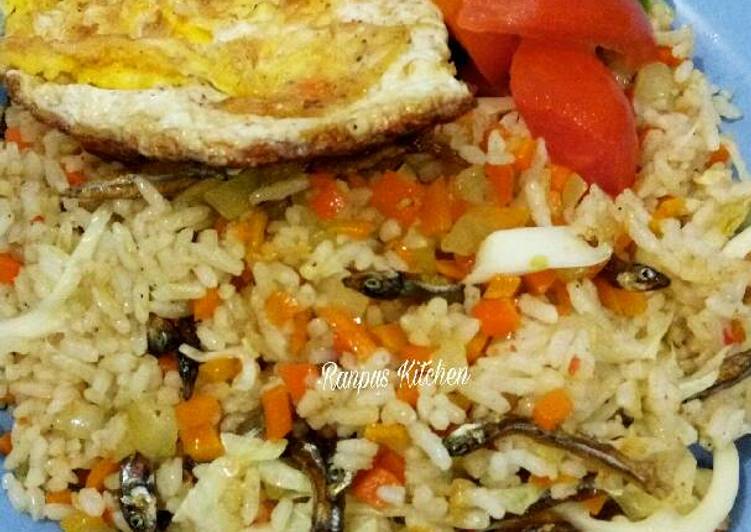 gambar untuk resep Nasi Goreng teri (tanpa bawang merah)