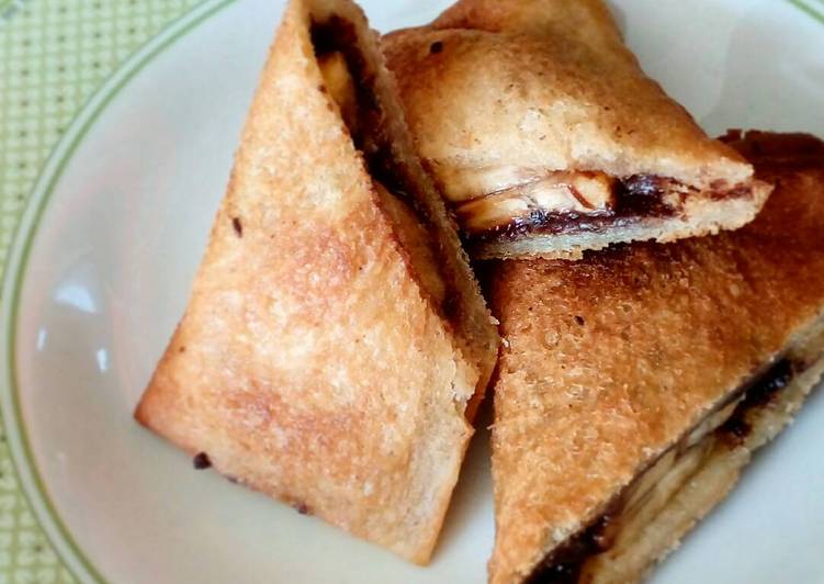 gambar untuk cara membuat Roti Goreng Pisang Coklat Lumer