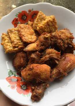 Ayam Goreng Kuning