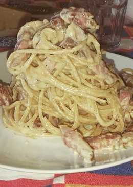 Fettucini smoked beef carbonara