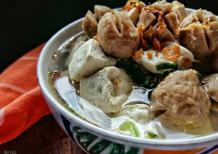 bahan dan cara membuat Sop Bakso Tahu Simple #postingrame2_sop