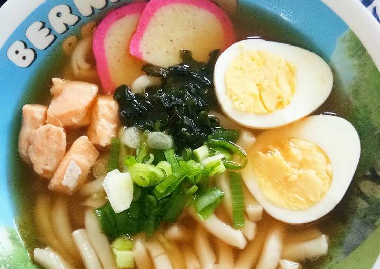 gambar untuk resep Salmon Udon Soup