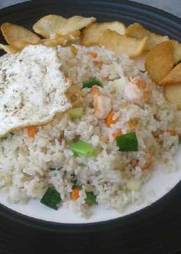 Nasi goreng seafood sambal matah