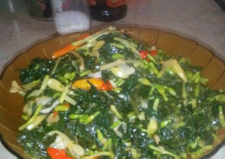 resep makanan Daun singkong tumis bunga pepaya