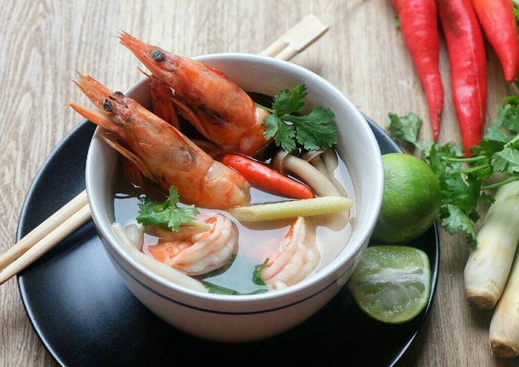 gambar untuk resep Simple Tom Yum Goong