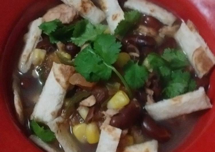 gambar untuk resep makanan Salmon Tortilla Soup