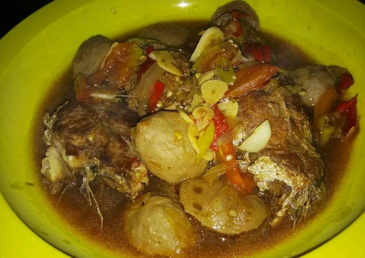 Resep Ikan & bakso semur pedas By Revani Yant Eryanna