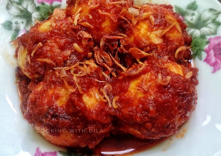 bahan dan cara membuat Telur bumbu bali