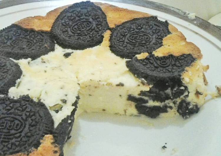 bahan dan cara membuat Oreo Upsidedown Cheesecake