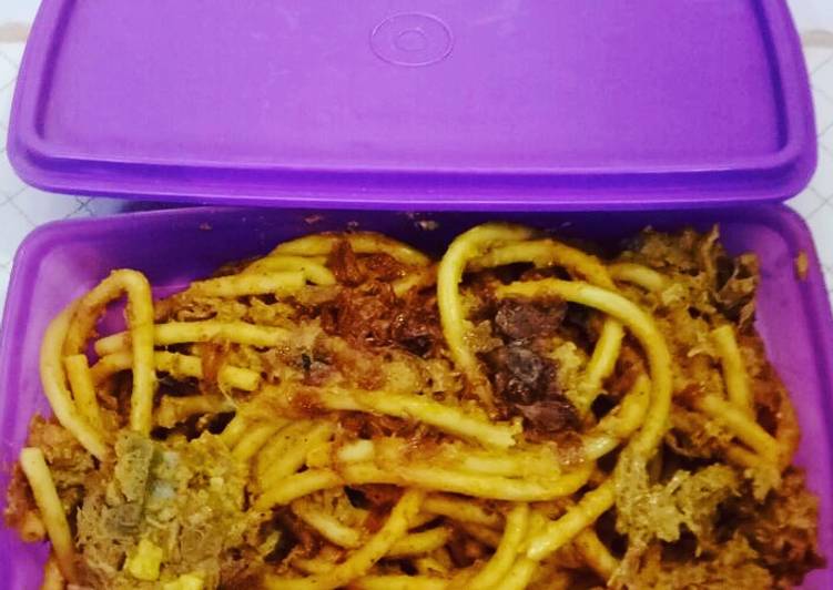 bahan dan cara membuat Curry Lamb Spaghetti