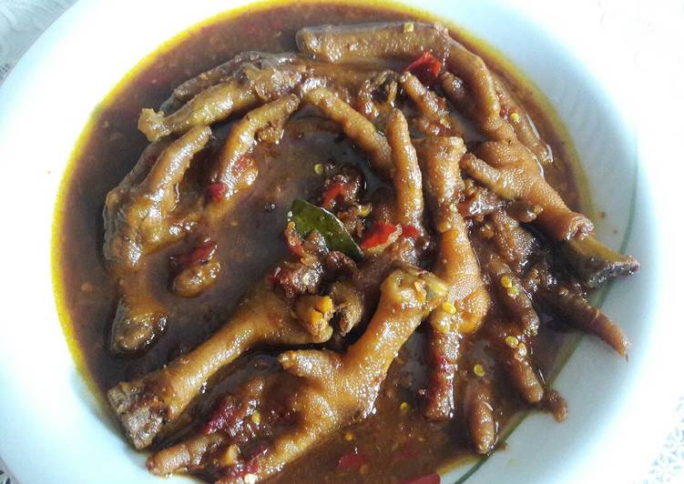 Resep Semur ceker pedess Karya handayani abiyyu