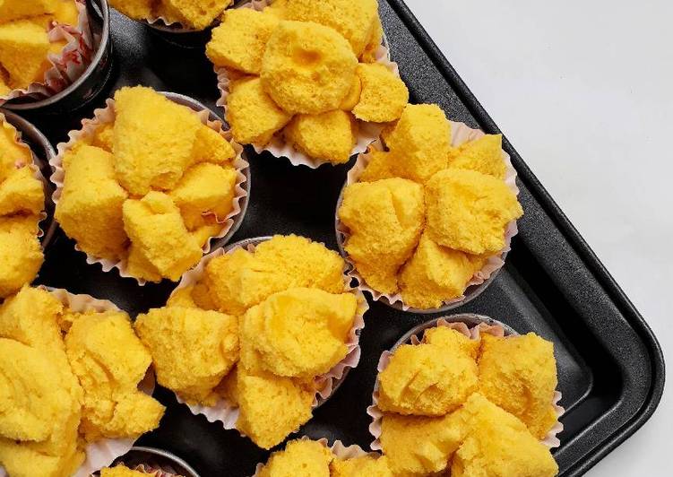 Resep Bolu kukus nutrisari  mangga  oleh tia amalia Cookpad