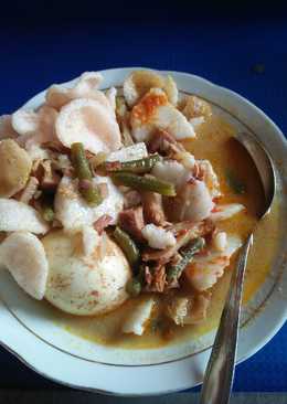 Lontong sayur padang